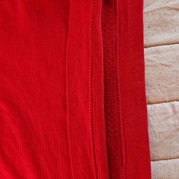 Swiftly Tech Racerback Tank Top - Picture 5 of 11